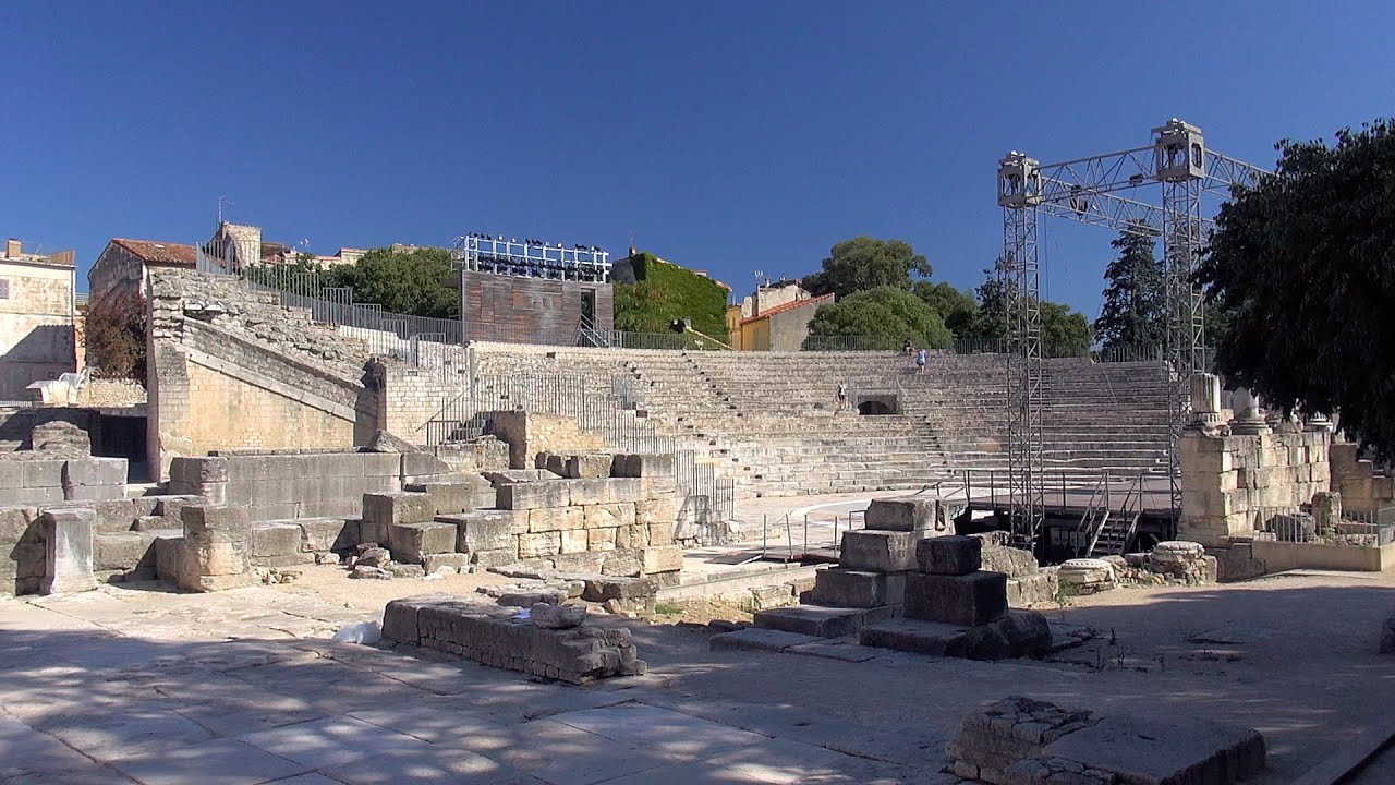 https://mdw-travel-data-us-east-1.s3.amazonaws.com/img/country/France/Ancient-Theatre-of-Arles/img_05.jpg