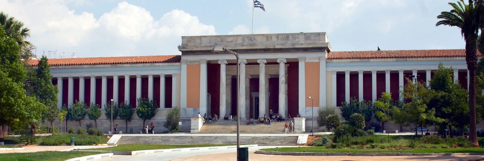 https://mdw-travel-data-us-east-1.s3.amazonaws.com/img/country/France/Archaeological-Museum/img_02.jpg