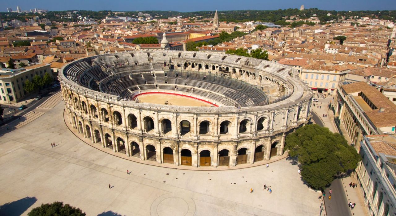 https://mdw-travel-data-us-east-1.s3.amazonaws.com/img/country/France/Arena-of-Nimes/img_02.jpg