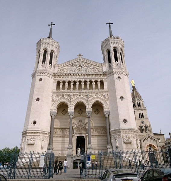https://mdw-travel-data-us-east-1.s3.amazonaws.com/img/country/France/Basilique-Notre-Dame-de-Fourviere/img_03.jpg