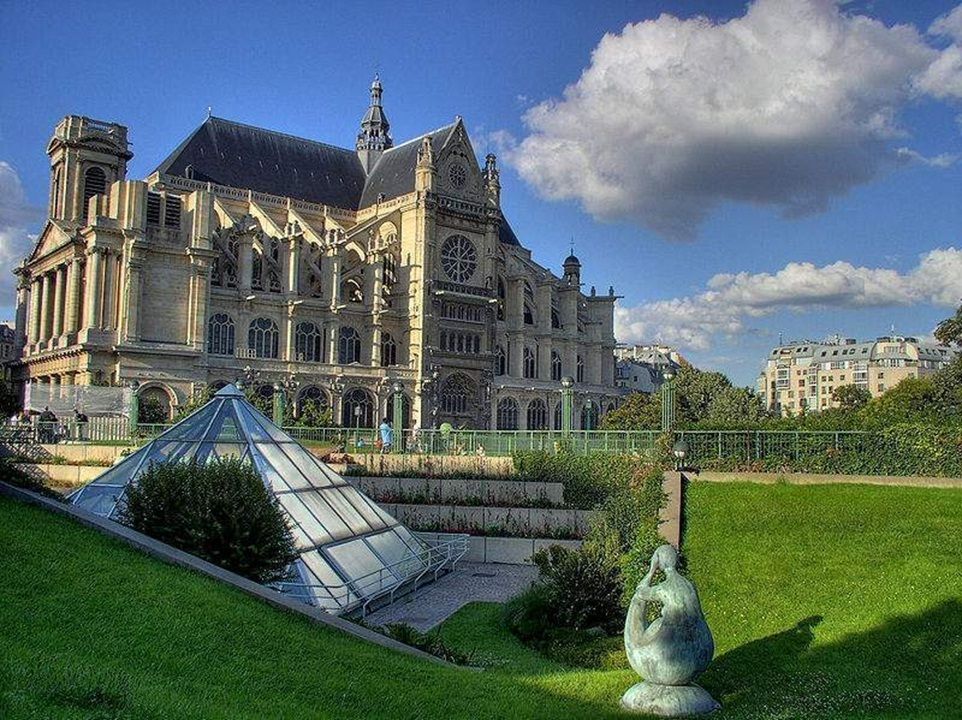 https://mdw-travel-data-us-east-1.s3.amazonaws.com/img/country/France/Basilique-Saint-Eustache/img_04.jpg
