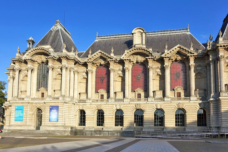 https://mdw-travel-data-us-east-1.s3.amazonaws.com/img/country/France/Botanical-Garden-of-Lille/img_01.jpg