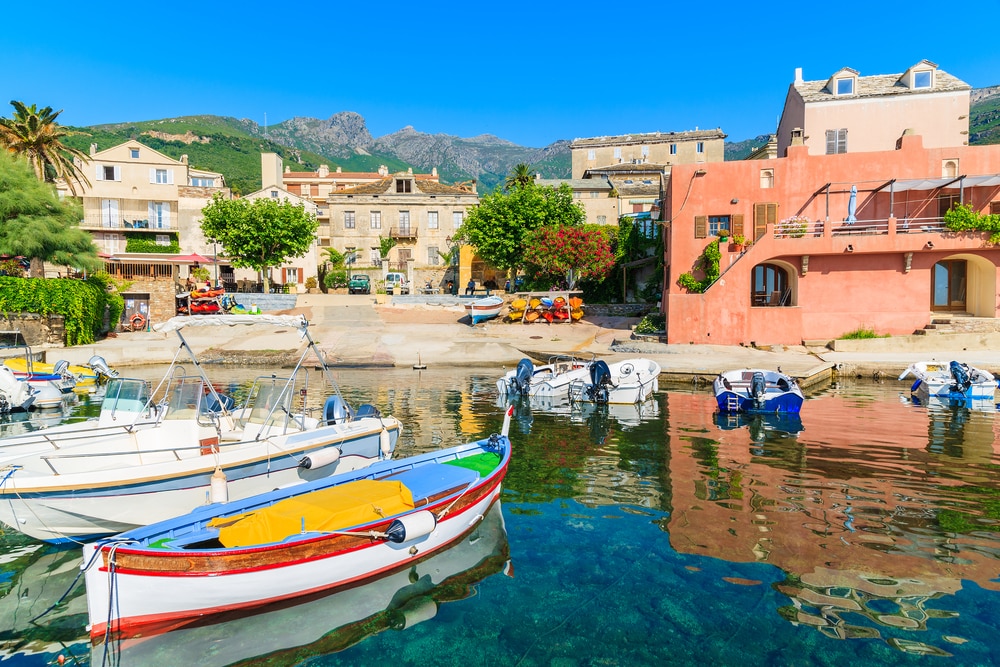 https://mdw-travel-data-us-east-1.s3.amazonaws.com/img/country/France/Cap-Corse/img_03.jpg