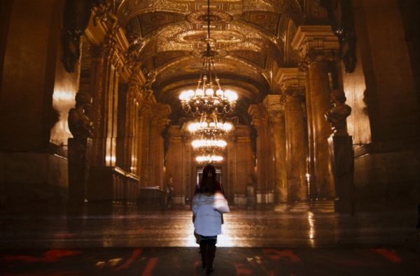 https://mdw-travel-data-us-east-1.s3.amazonaws.com/img/country/France/Carrieres-de-Lumieres/img_05.jpg