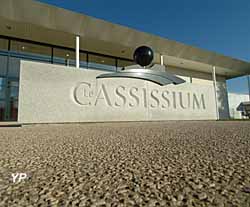 https://mdw-travel-data-us-east-1.s3.amazonaws.com/img/country/France/Cassissium/img_02.jpg
