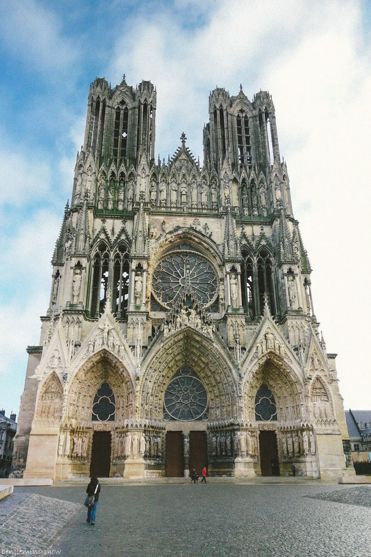 https://mdw-travel-data-us-east-1.s3.amazonaws.com/img/country/France/Cathedrale-Notre-Dame-de-Reims/img_02.jpg