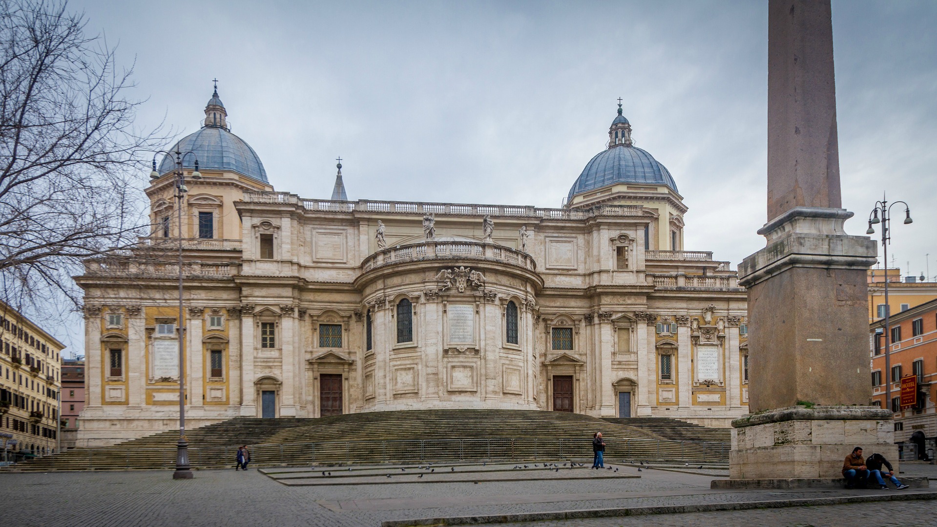https://mdw-travel-data-us-east-1.s3.amazonaws.com/img/country/France/Cathedrale-Sainte-Marie-Majeure-dAix-en-Provence/img_05.jpg