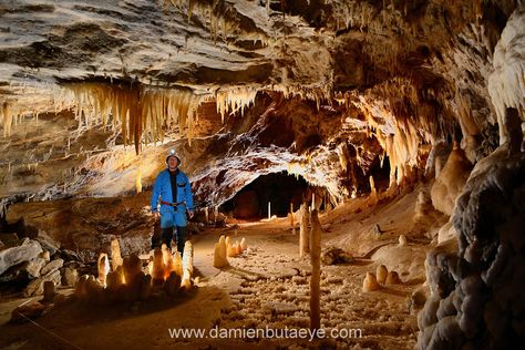https://mdw-travel-data-us-east-1.s3.amazonaws.com/img/country/France/Caves-of-Aguzou/img_01.jpg