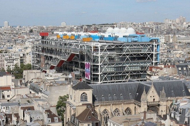 https://mdw-travel-data-us-east-1.s3.amazonaws.com/img/country/France/Centre-Pompidou/img_01.jpg