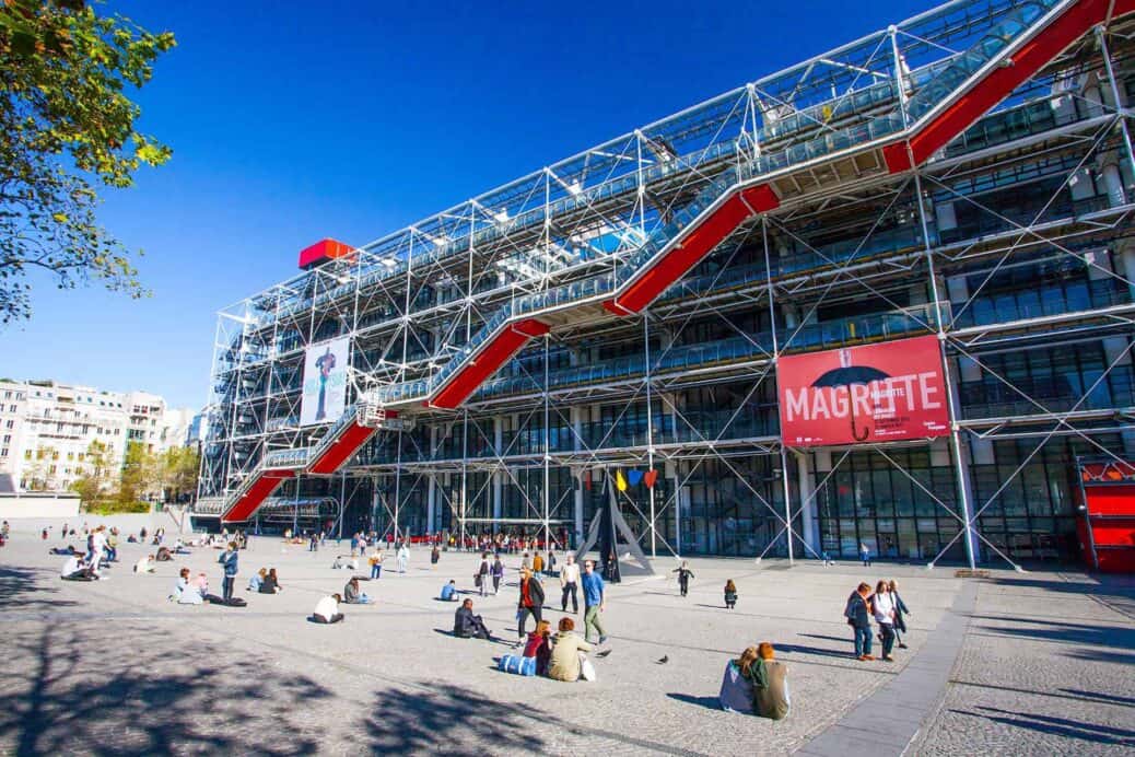 https://mdw-travel-data-us-east-1.s3.amazonaws.com/img/country/France/Centre-Pompidou/img_02.jpg
