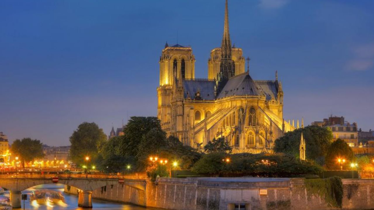 https://mdw-travel-data-us-east-1.s3.amazonaws.com/img/country/France/Centre-Ville/img_02.jpg
