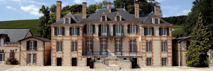 https://mdw-travel-data-us-east-1.s3.amazonaws.com/img/country/France/Champagne-Taittinger/img_01.jpg