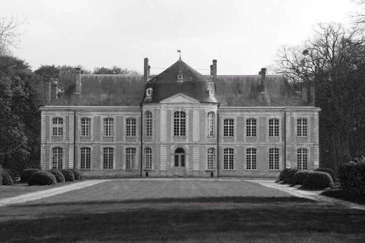 https://mdw-travel-data-us-east-1.s3.amazonaws.com/img/country/France/Chateau-dAlery/img_01.jpg