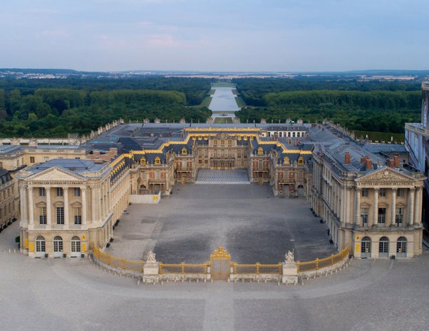 https://mdw-travel-data-us-east-1.s3.amazonaws.com/img/country/France/Chateau-de-Versailles/img_00.jpg