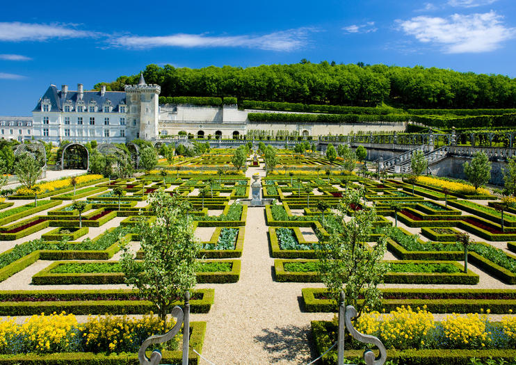 https://mdw-travel-data-us-east-1.s3.amazonaws.com/img/country/France/Chateau-de-Villandry/img_00.jpg