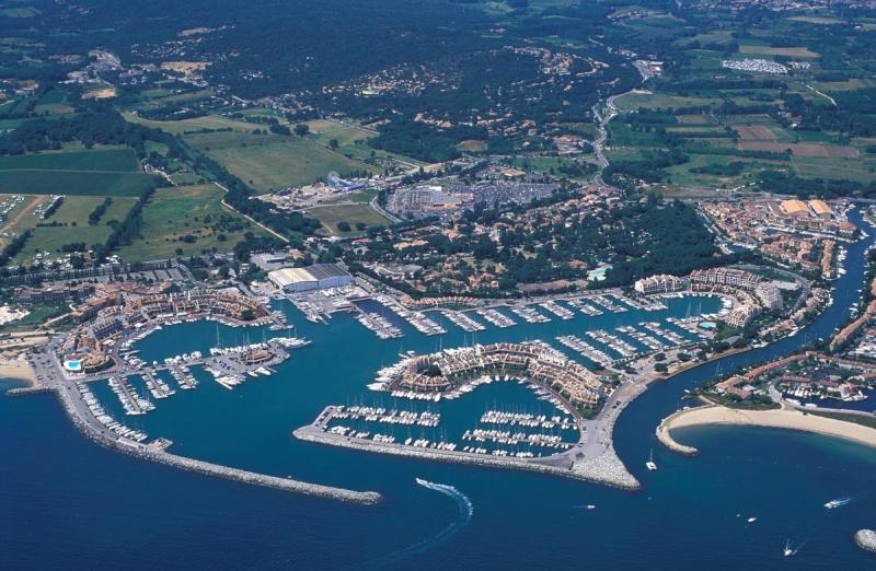 https://mdw-travel-data-us-east-1.s3.amazonaws.com/img/country/France/Club-Nautique-de-Cogolin/img_02.jpg