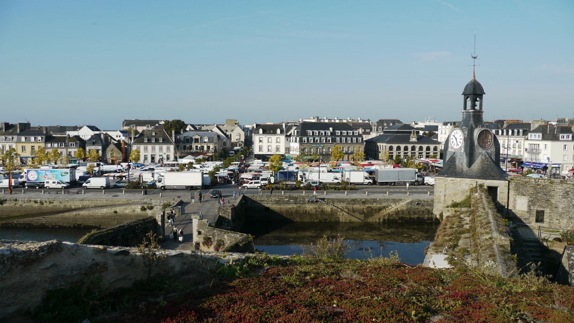 https://mdw-travel-data-us-east-1.s3.amazonaws.com/img/country/France/Concarneau/img_03.jpg