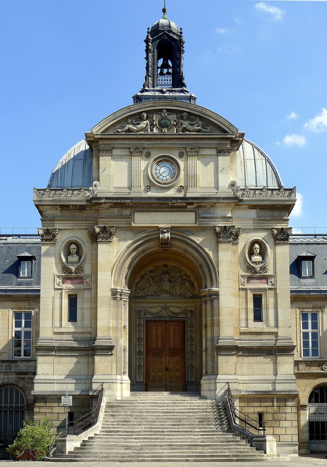 https://mdw-travel-data-us-east-1.s3.amazonaws.com/img/country/France/Conservatoire-Art-et-Histoire/img_03.jpg