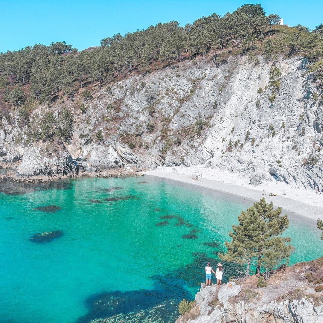 https://mdw-travel-data-us-east-1.s3.amazonaws.com/img/country/France/Crozon-Peninsula/img_01.jpg