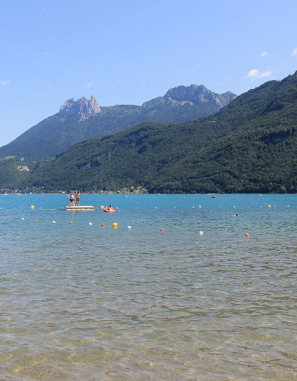 https://mdw-travel-data-us-east-1.s3.amazonaws.com/img/country/France/Doussard-Beach/img_01.jpg