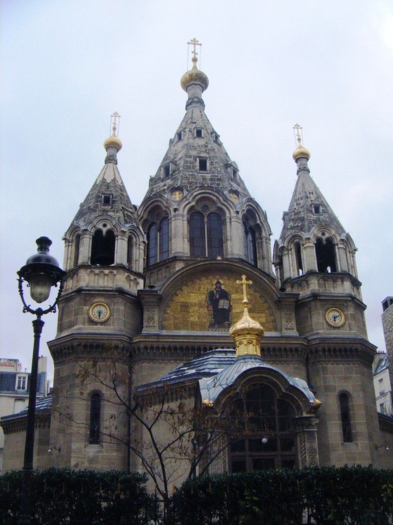 https://mdw-travel-data-us-east-1.s3.amazonaws.com/img/country/France/Eglise-Alexandre-Newsky/img_01.jpg