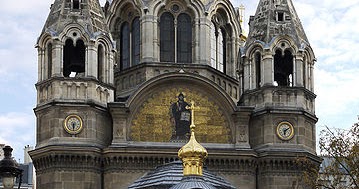 https://mdw-travel-data-us-east-1.s3.amazonaws.com/img/country/France/Eglise-Alexandre-Newsky/img_03.jpg