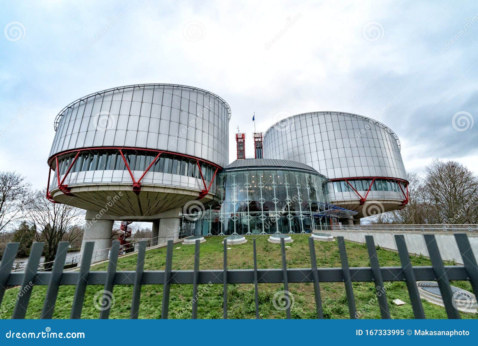 https://mdw-travel-data-us-east-1.s3.amazonaws.com/img/country/France/European-Court-of-Human-Rights/img_02.jpg