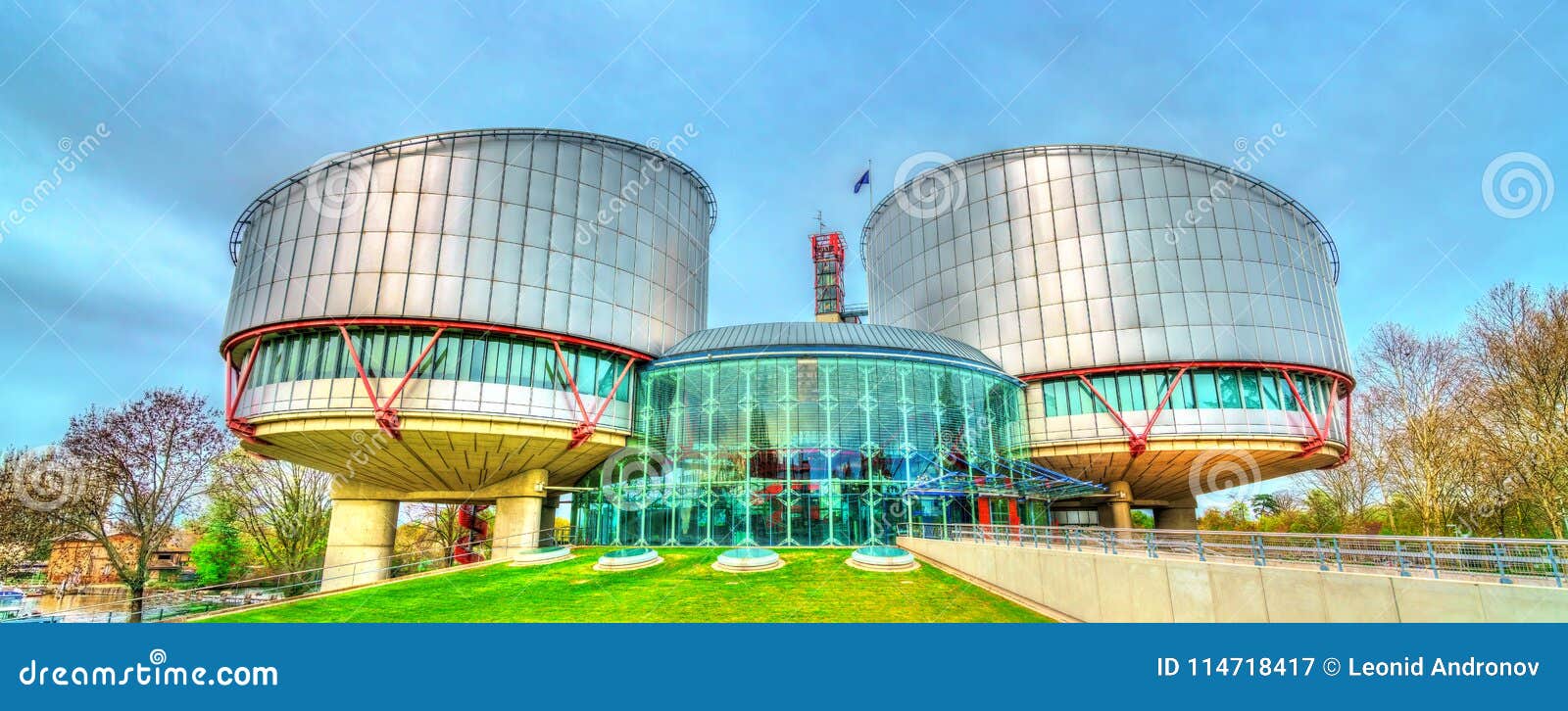 https://mdw-travel-data-us-east-1.s3.amazonaws.com/img/country/France/European-Court-of-Human-Rights/img_04.jpg