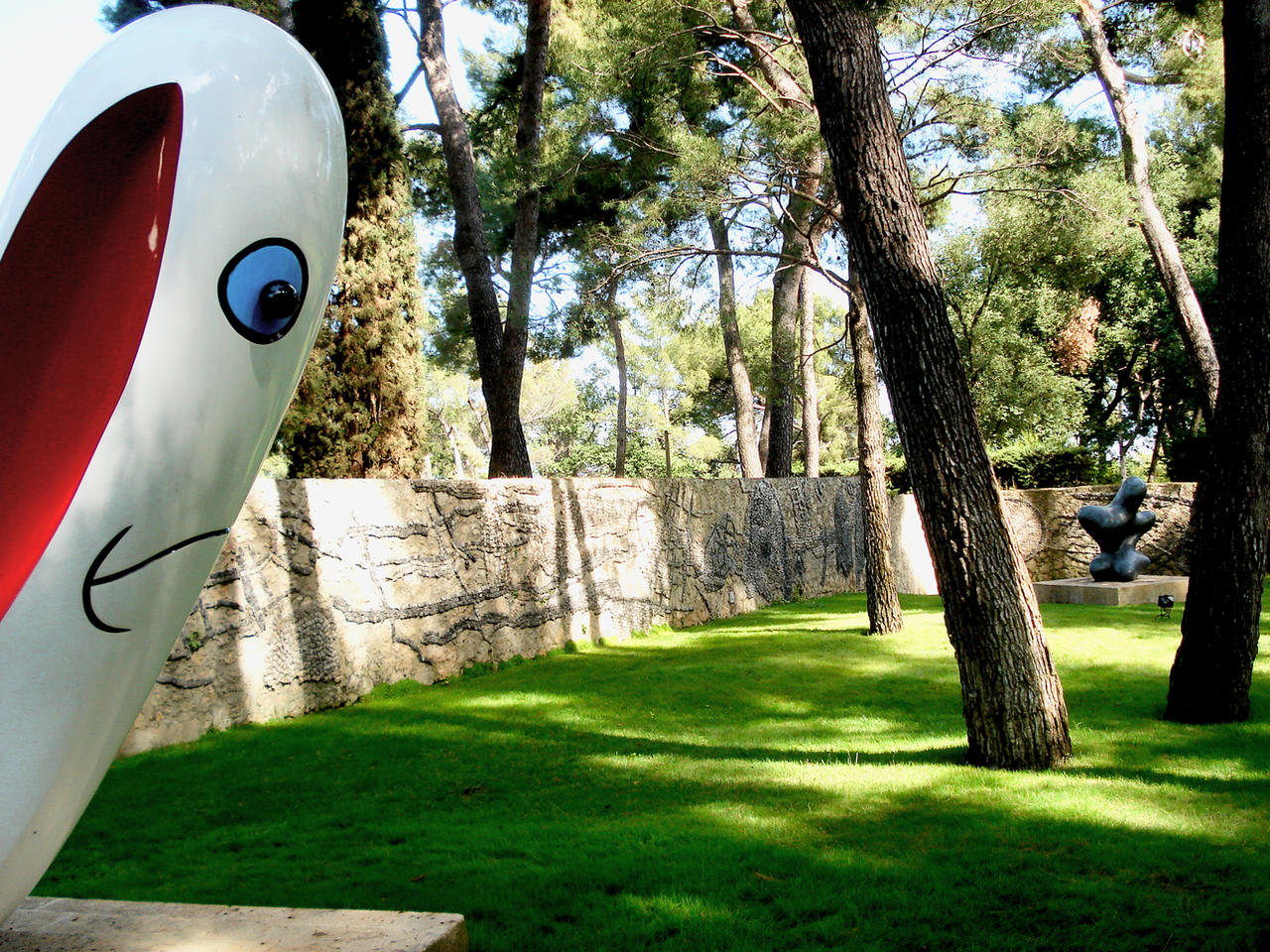 https://mdw-travel-data-us-east-1.s3.amazonaws.com/img/country/France/Fondation-Maeght/img_04.jpg