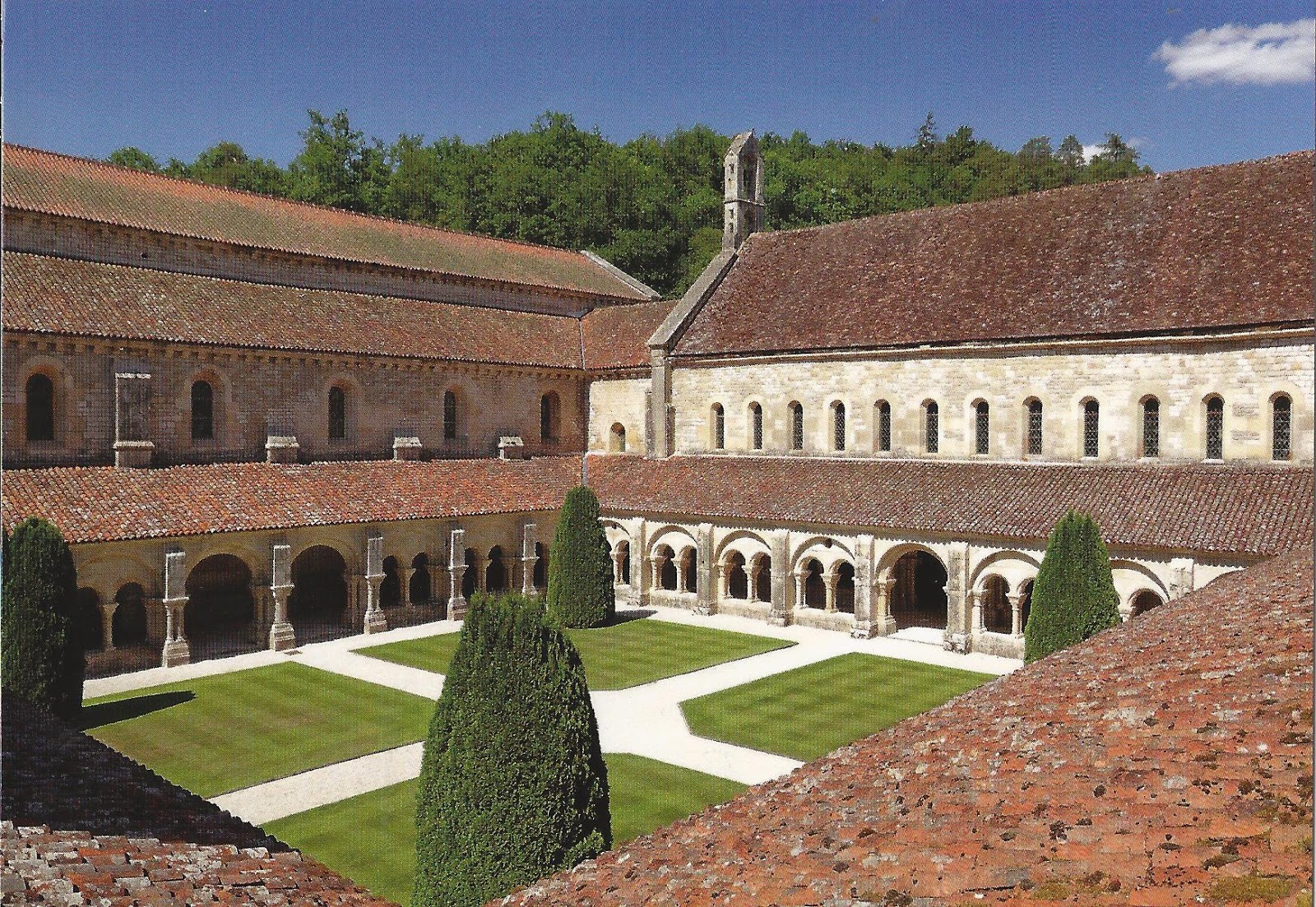 https://mdw-travel-data-us-east-1.s3.amazonaws.com/img/country/France/Fontenay-Abbey/img_02.jpg
