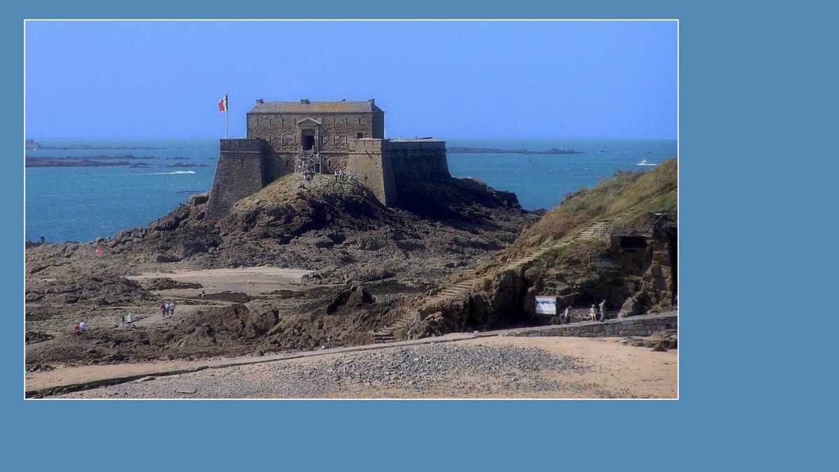 https://mdw-travel-data-us-east-1.s3.amazonaws.com/img/country/France/Fort-du-Petit-Be/img_04.jpg