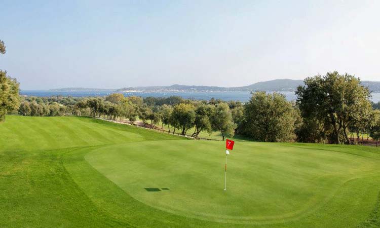 https://mdw-travel-data-us-east-1.s3.amazonaws.com/img/country/France/Golf-de-Beauvallon/img_02.jpg