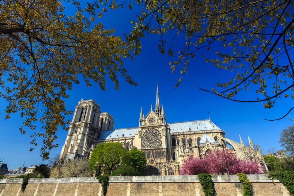 https://mdw-travel-data-us-east-1.s3.amazonaws.com/img/country/France/Grande-Ile/img_03.jpg