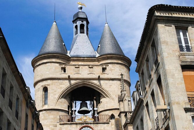 https://mdw-travel-data-us-east-1.s3.amazonaws.com/img/country/France/Grosse-Cloche-de-Bordeaux/img_04.jpg