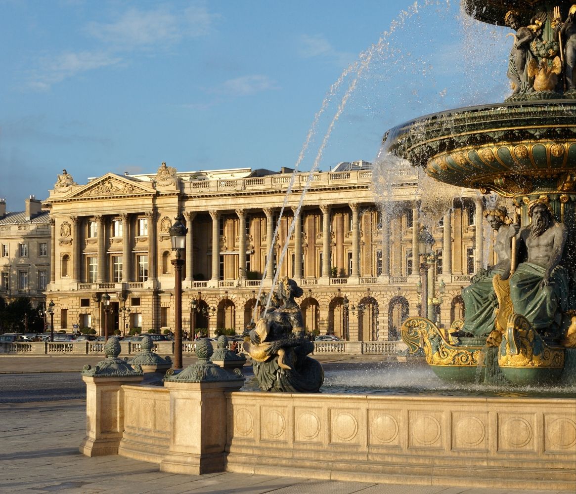 https://mdw-travel-data-us-east-1.s3.amazonaws.com/img/country/France/Hotel-dEurope/img_02.jpg