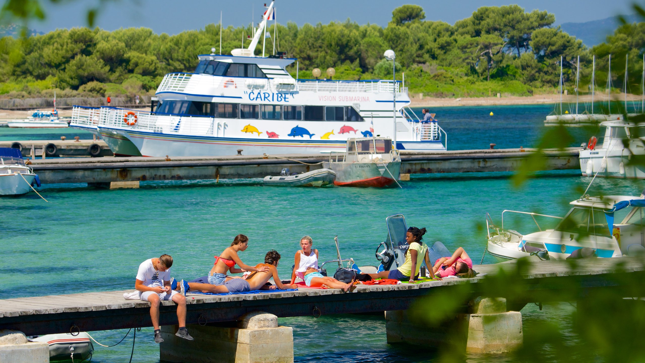 https://mdw-travel-data-us-east-1.s3.amazonaws.com/img/country/France/Ile-Sainte-Marguerite/img_02.jpg