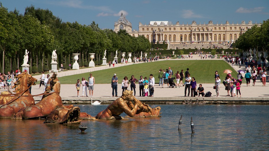 https://mdw-travel-data-us-east-1.s3.amazonaws.com/img/country/France/Ile-de-Versailles/img_01.jpg