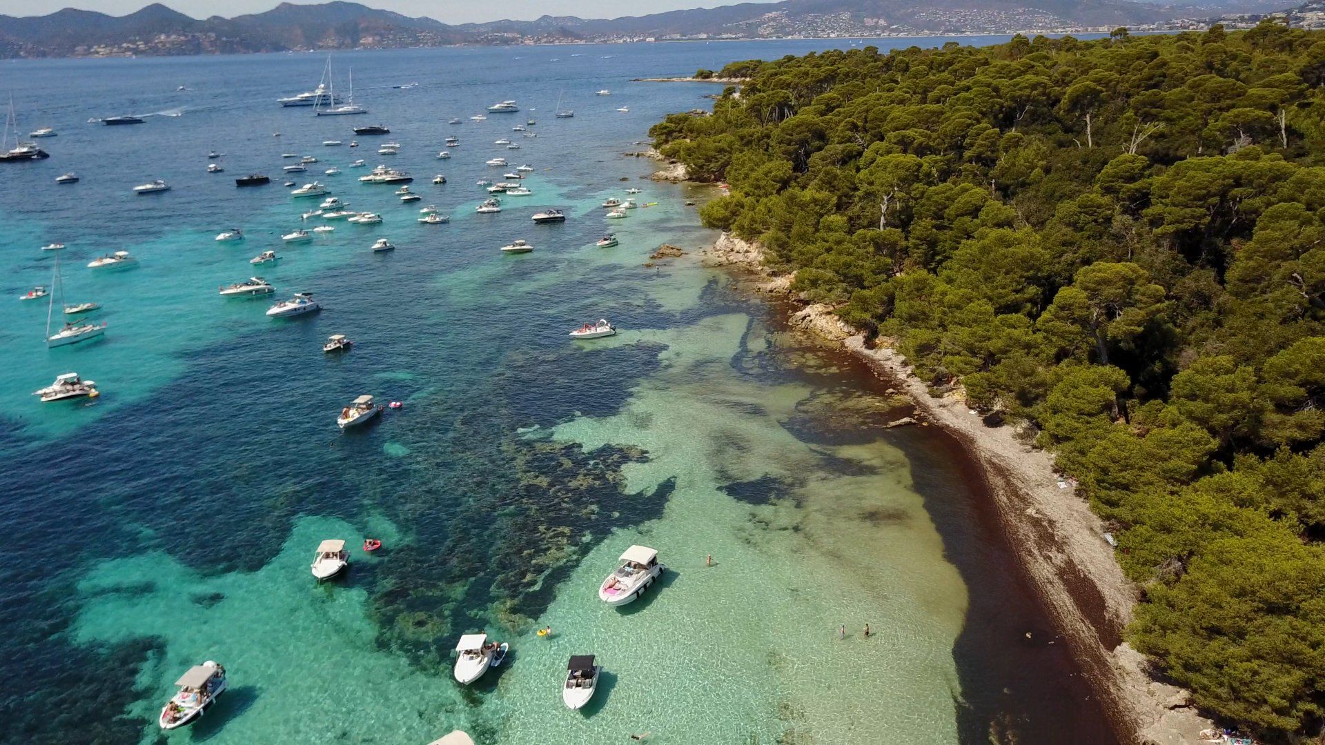 https://mdw-travel-data-us-east-1.s3.amazonaws.com/img/country/France/Iles-de-Lerins/img_01.jpg