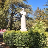 https://mdw-travel-data-us-east-1.s3.amazonaws.com/img/country/France/Jardin-des-Doms/img_04.jpg