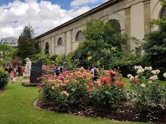 https://mdw-travel-data-us-east-1.s3.amazonaws.com/img/country/France/Jardin-des-Plantes/img_02.jpg