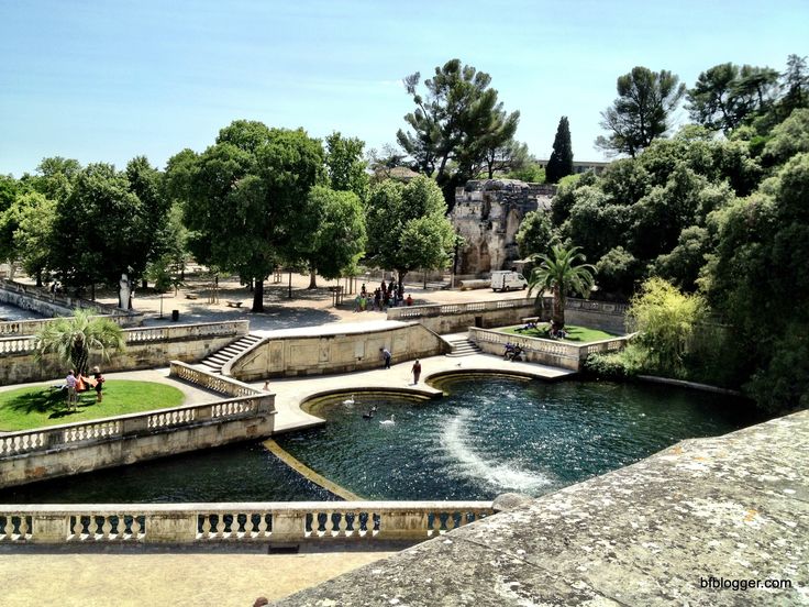 https://mdw-travel-data-us-east-1.s3.amazonaws.com/img/country/France/Jardins-de-la-Fontaine/img_03.jpg
