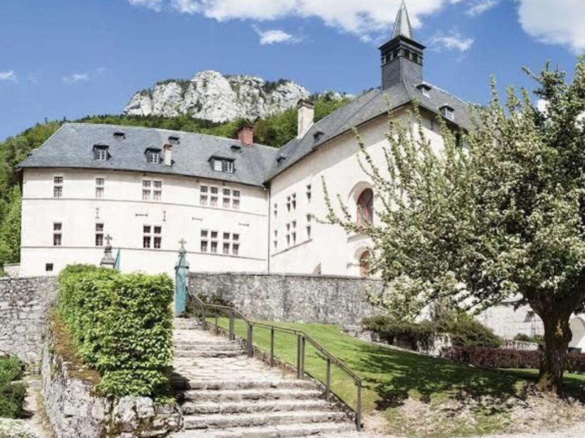 https://mdw-travel-data-us-east-1.s3.amazonaws.com/img/country/France/La-Grande-Chartreuse/img_02.jpg