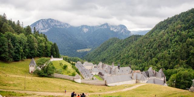 https://mdw-travel-data-us-east-1.s3.amazonaws.com/img/country/France/La-Grande-Chartreuse/img_03.jpg