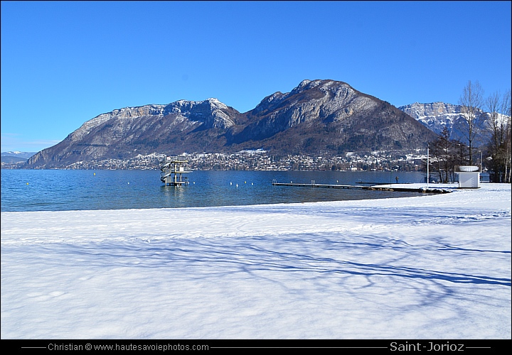 https://mdw-travel-data-us-east-1.s3.amazonaws.com/img/country/France/La-Plage-de-Saint-Jorioz/img_03.jpg