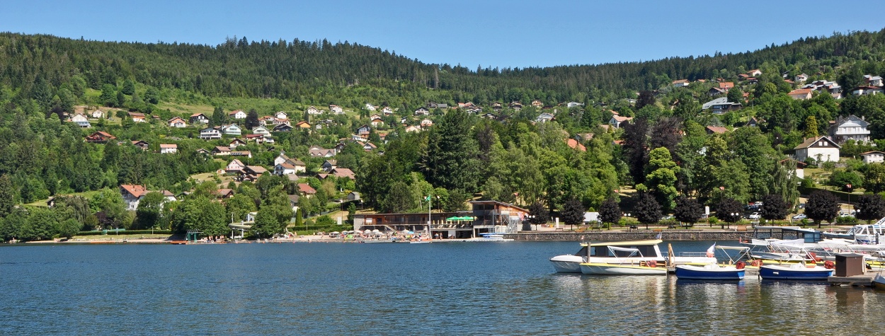 https://mdw-travel-data-us-east-1.s3.amazonaws.com/img/country/France/Lac-de-Gerardmer/img_03.jpg
