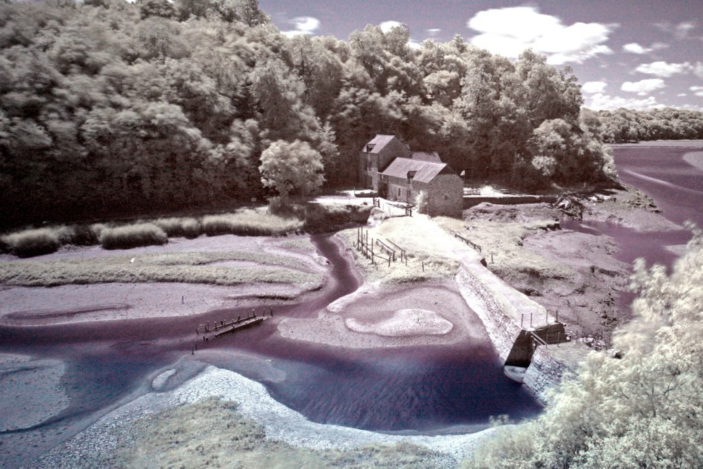 https://mdw-travel-data-us-east-1.s3.amazonaws.com/img/country/France/Le-Moulin-du-Prat/img_02.jpg