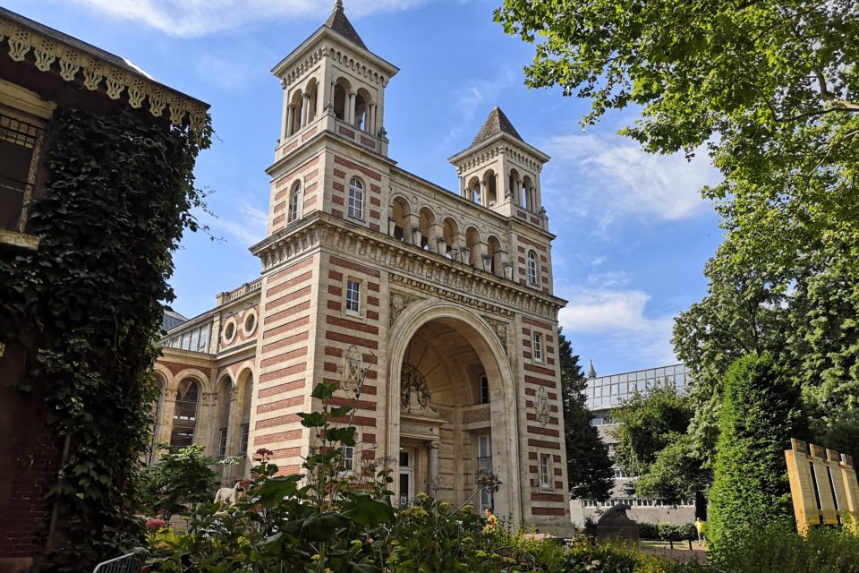 https://mdw-travel-data-us-east-1.s3.amazonaws.com/img/country/France/Le-Palais-Rameau/img_01.jpg