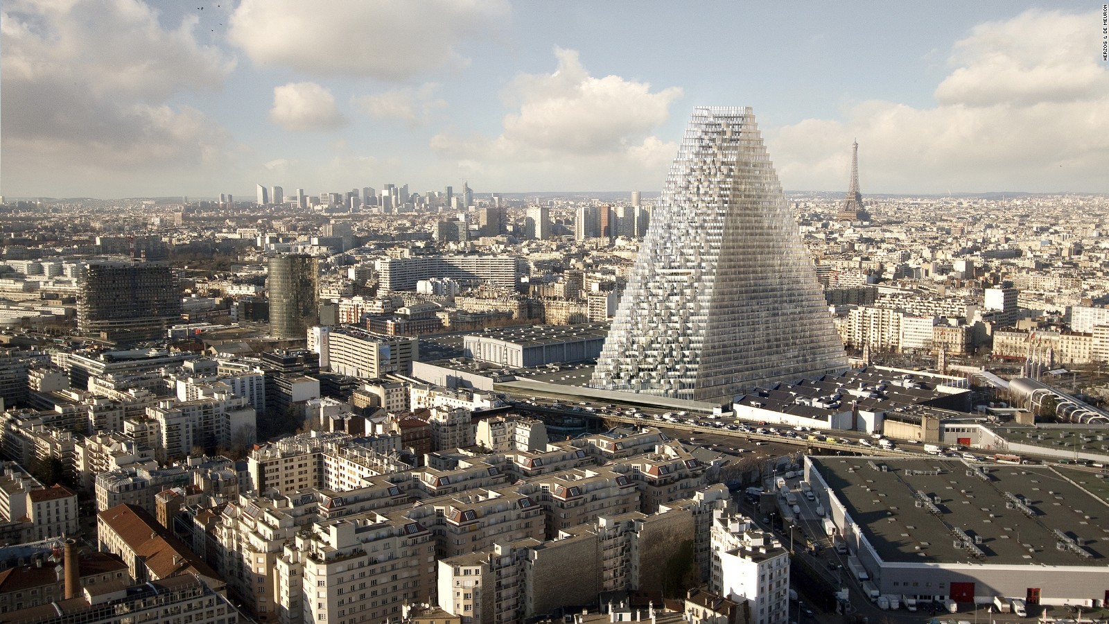 https://mdw-travel-data-us-east-1.s3.amazonaws.com/img/country/France/Le-Triangle/img_03.jpg
