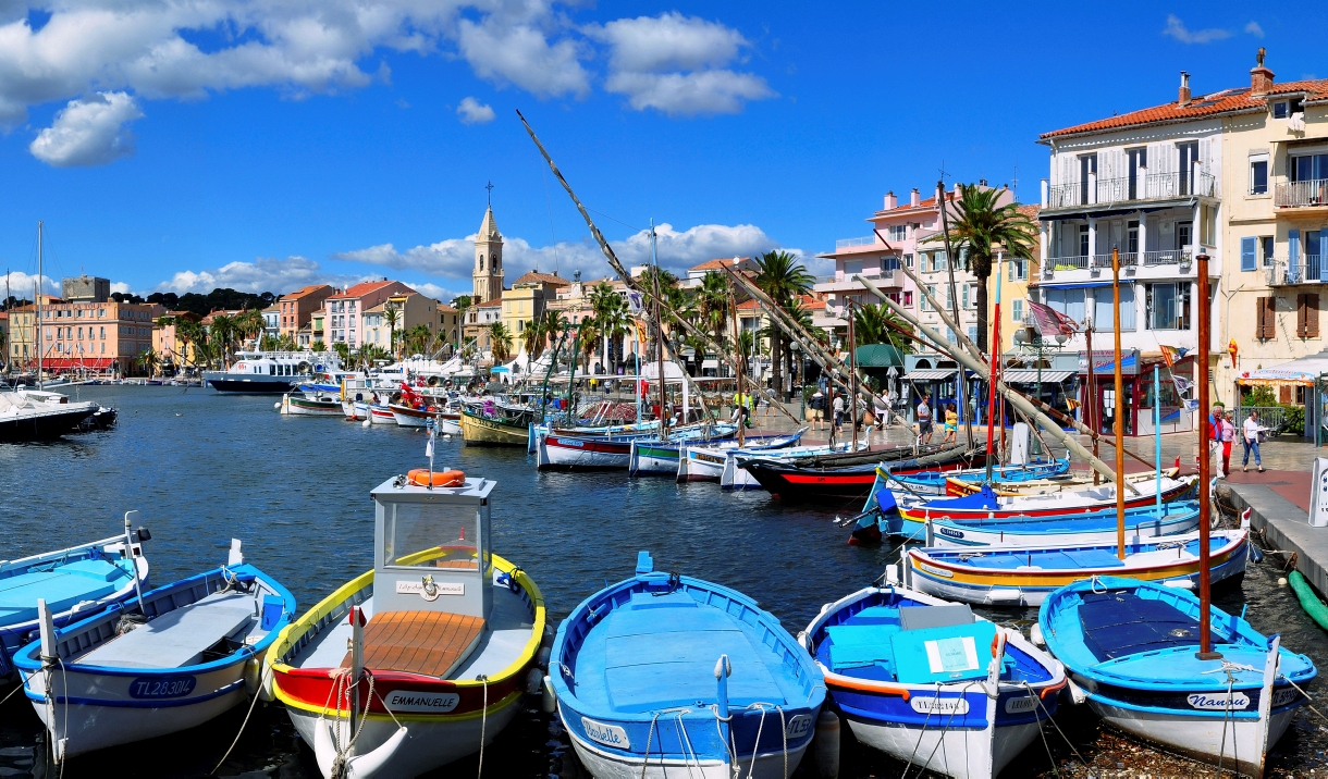 https://mdw-travel-data-us-east-1.s3.amazonaws.com/img/country/France/Les-Terrasses-du-Port/img_03.jpg