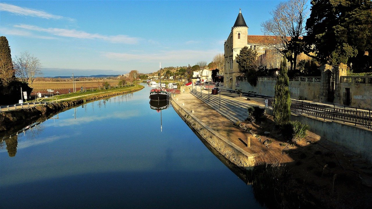 https://mdw-travel-data-us-east-1.s3.amazonaws.com/img/country/France/Lezignan-Corbieres/img_03.jpg